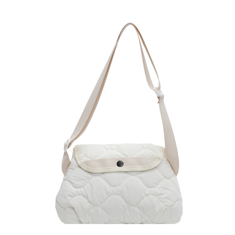 キルティング ショルダーバッグ スクエア 斜め掛け 多用途 お出かけバック 軽量 可愛い 2WAY 5色 レディース