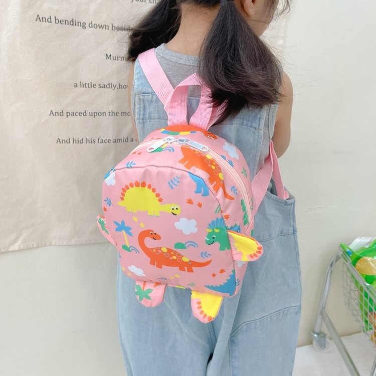 リュック 子供 キッズ バッグ 幼稚園 通園 入園 小学生 入学 かわいい 低学年 男の子 女の子 遠足 お祝い プレゼント