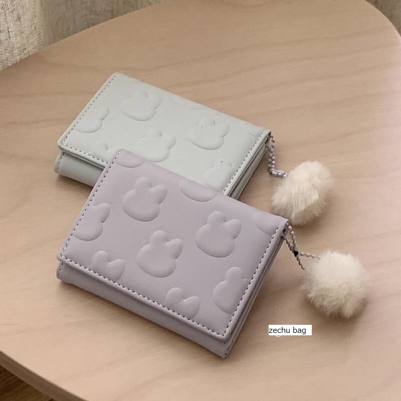 財布 三つ折り レディース ミニ財布　ラビット　型押し　ウサギ柄　兎総柄　ウォレット コンパクト 　可愛い カード入れ 小さめ