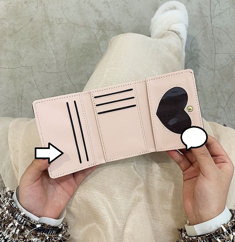 財布 三つ折り レディース ミニ財布　ラビット　型押し　ウサギ柄　兎総柄　ウォレット コンパクト 　可愛い カード入れ 小さめ