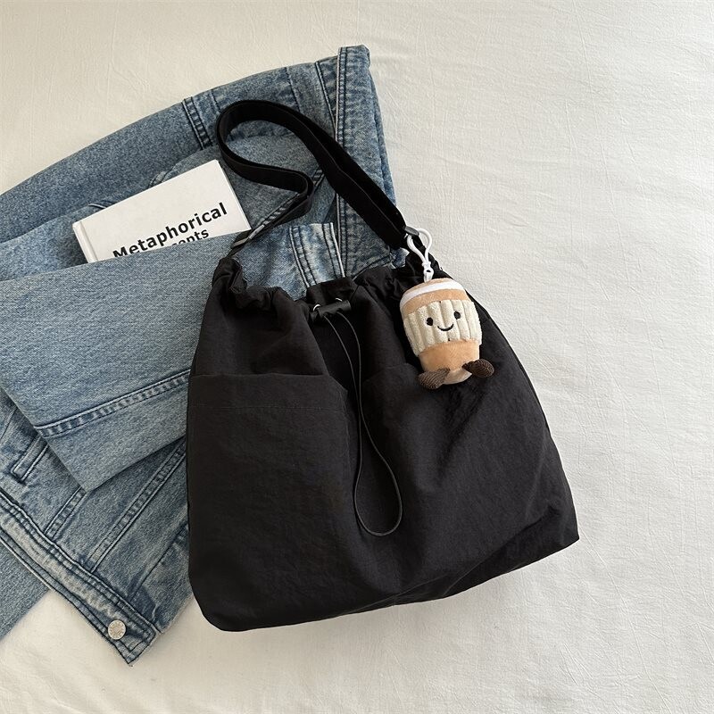 大容量　トート　ワンショルダー　通勤　カジュアル