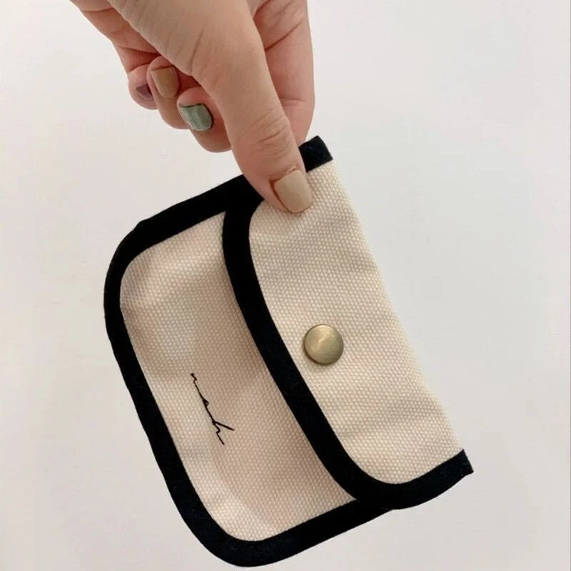 ミニ財布　小物入れ　キャンバス　シンプルなデザイン