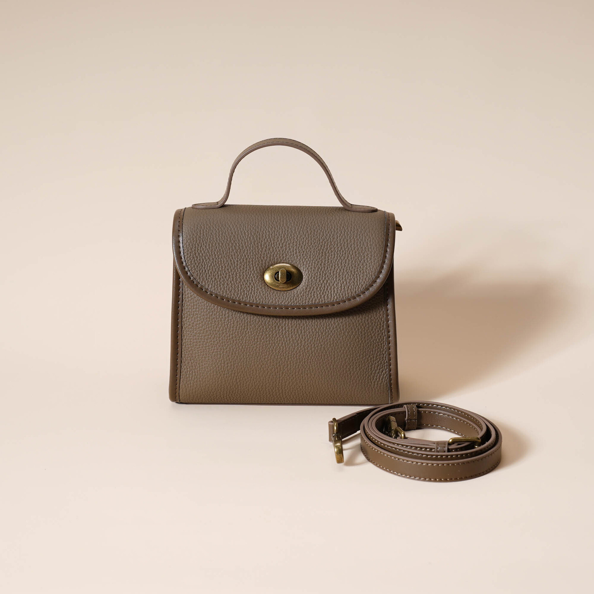 レディース　フォーマルバッグ　メッセンジャーバッグ　手提げ　ハンドバッグ　PU　合成皮革　艶消し　艶あり