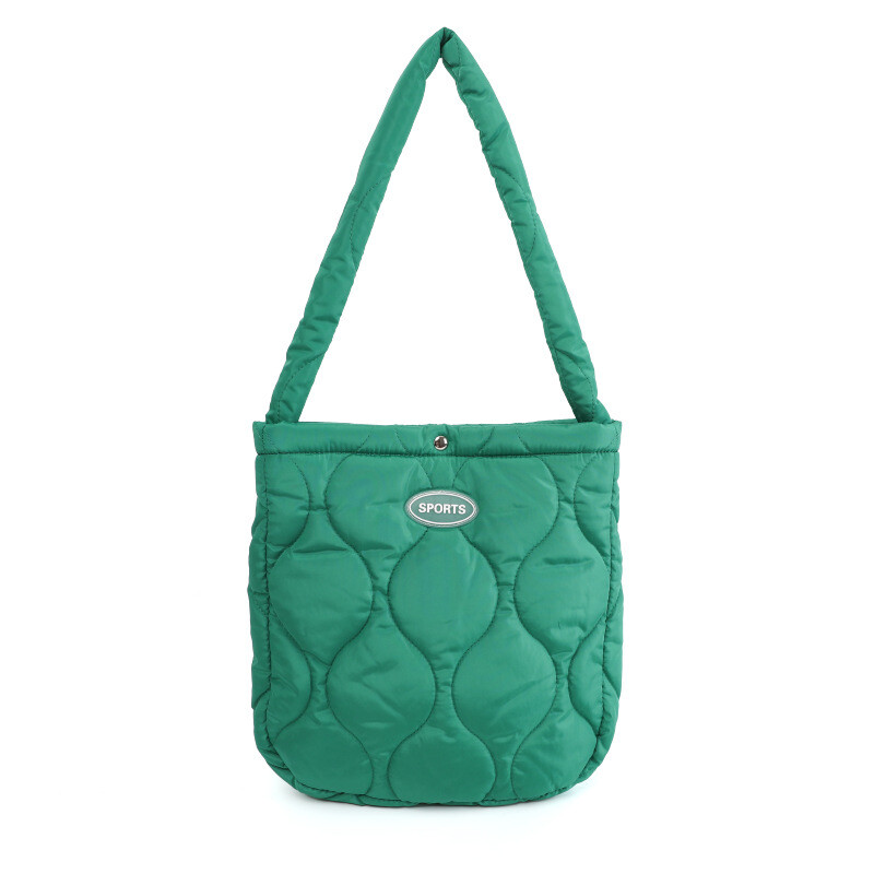 ファッション　ショルダーバッグ　メーカー　鞄製造 サンプル作り　サンプル製作　無料　通勤バッグ　綿入り　キルティング