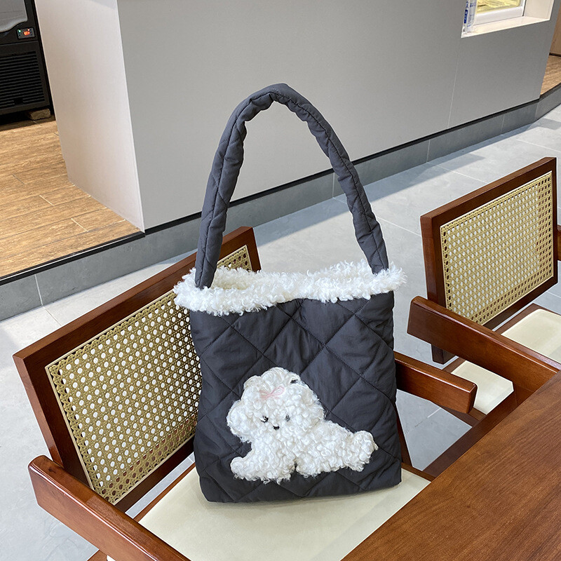 ins　犬　ショルダーバッグ　手提げバッグ　可愛い　ボア　冬らしい　秋冬　キルティング　中綿　鞄　布袋