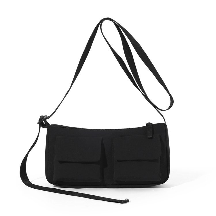 ソリッドカラー　カジュアル　コンパクト目　ワンショルダーバッグ　斜め掛け　2way　OEM　カスタマイズ　バッグ　鞄　ものつくり　職人技