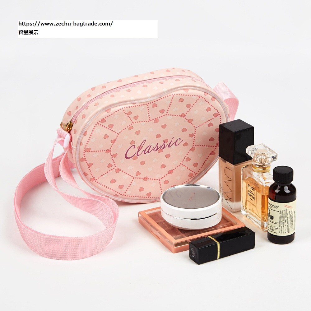 可愛い　ハート　ボディーバッグ　オリジナル　デザイン　総柄　収納　バッグ　多機能多用途