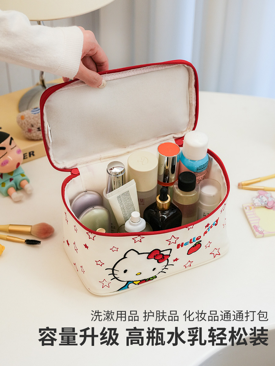 サンリオ　立体　ファッション　刺繍　化粧バッグ　収納袋　便利ハンドバッグ　小物入れ　OEM工場　オリジナルメーカー　ライセンスバッグブランド