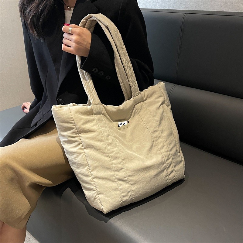 O1CN01wdeNp420aDtr8ADNm_!!2216029046865-0-cib