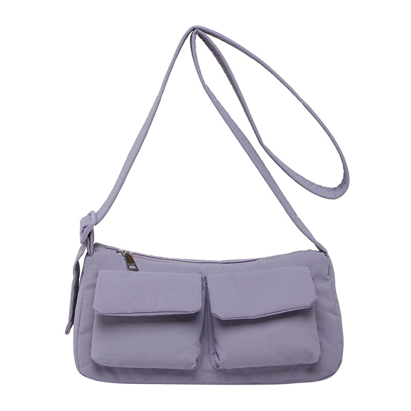 斜め掛けバッグ　シンプルで軽量な斜め掛けバッグ。ナイロン製でソリッドカラーの5色展開。日常使いに最適なクロス掛けバッグです。