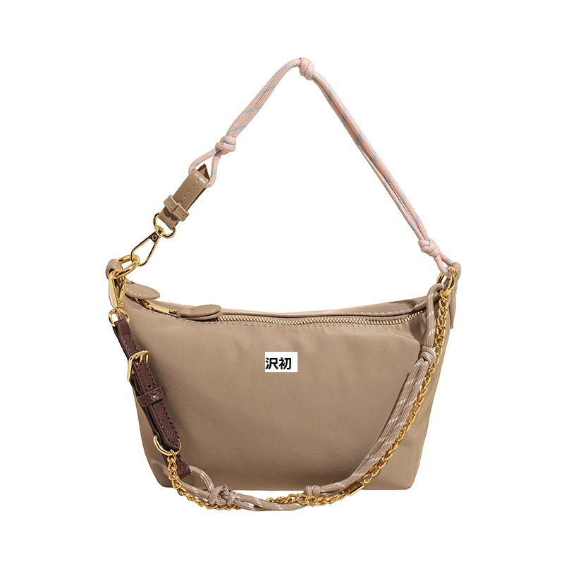 餃子バッグ　斜め掛け　ショルダーバッグ