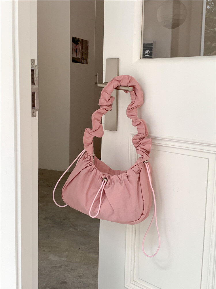 ナイロンギャザリングショルダーバッグ