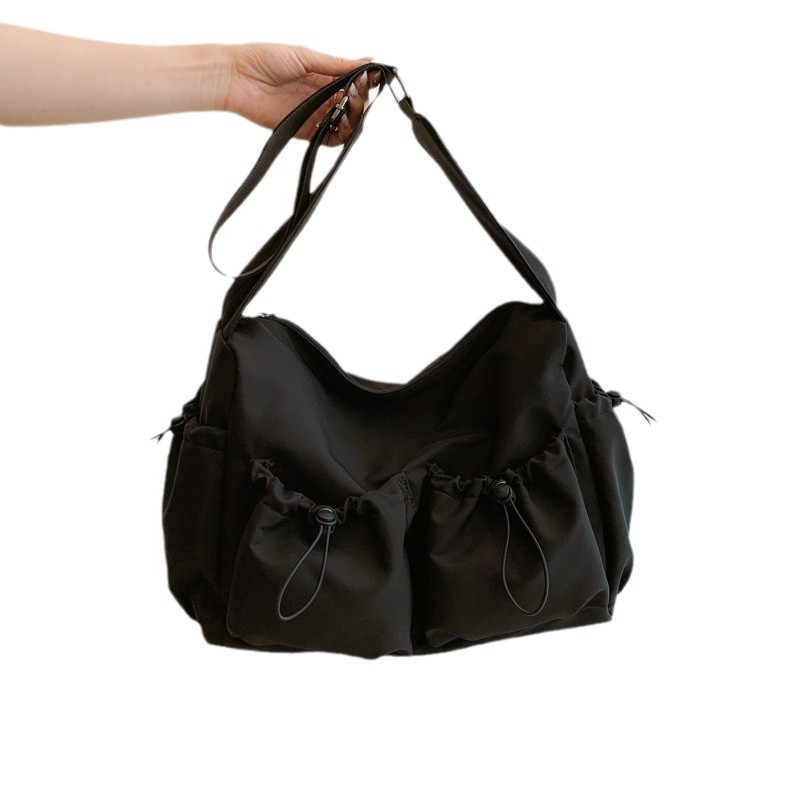 2025年新作 インスタ系 無地 メッセンジャーバッグ レアデザイン カップル兼用 ミリタリーテイスト ショルダーバッグ