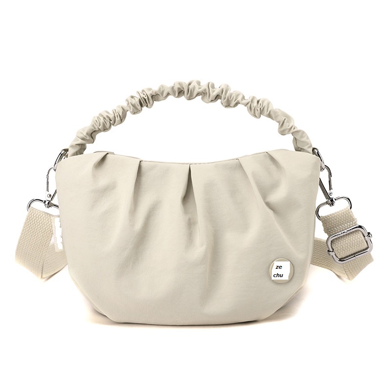 2025年夏新作 軽量レジャーバッグ ショルダー/斜め掛け兼用 大容量ナイロントート