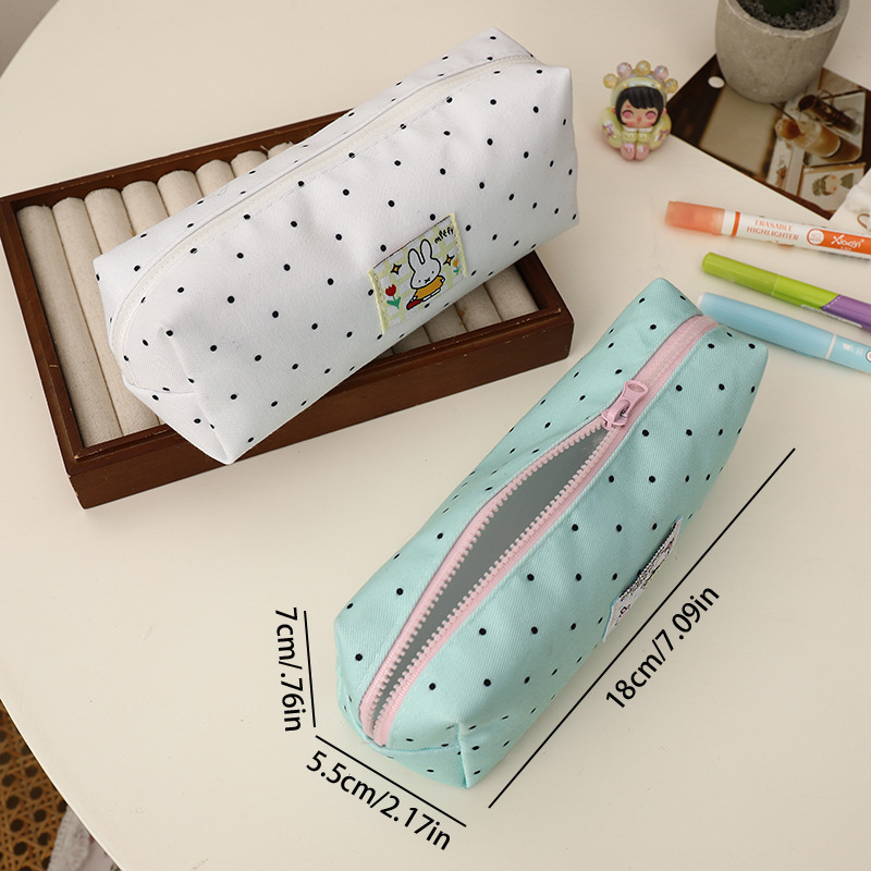 ミントグリーン水玉ドットのペンケース人気のナチュラルスタイル 女子学生にオススメの収納ポーチ〜