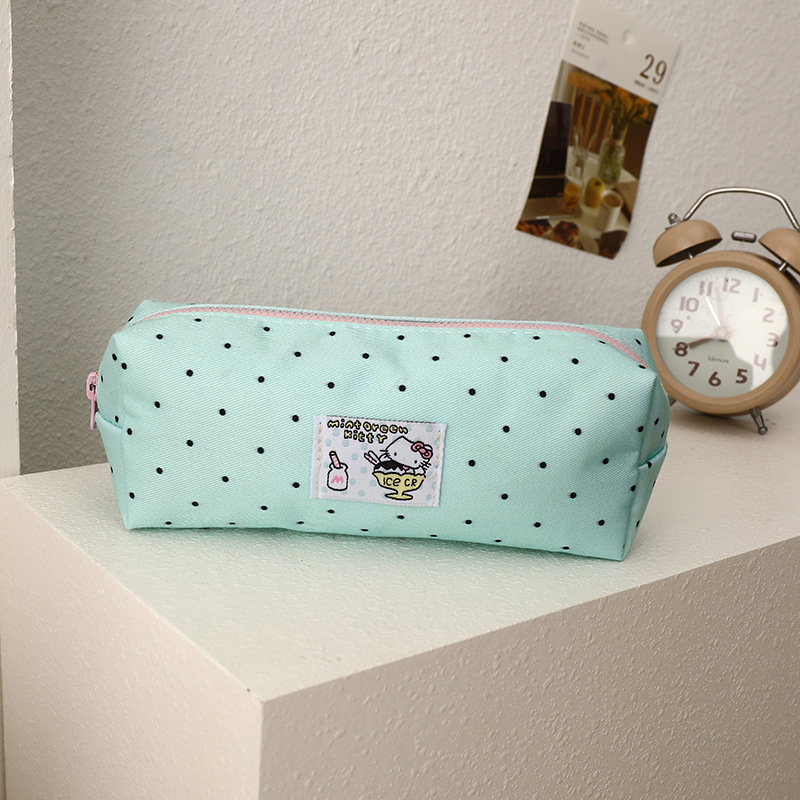 ミントグリーン水玉ドットのペンケース人気のナチュラルスタイル 女子学生にオススメの収納ポーチ〜