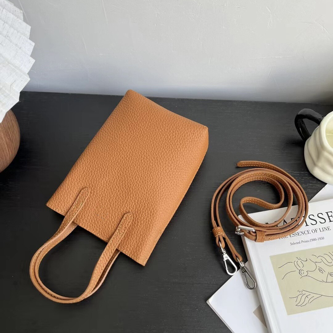 レディース スマホバッグ 2025年新作 軽量 革 ショルダーバッグ pu ミニマル 多機能 小さなバッグ