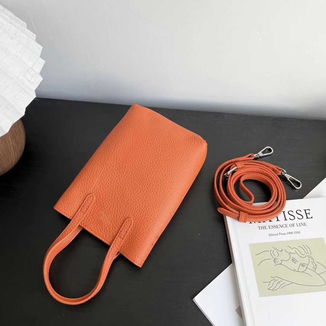 レディース スマホバッグ 2025年新作 軽量 革 ショルダーバッグ pu ミニマル 多機能 小さなバッグ