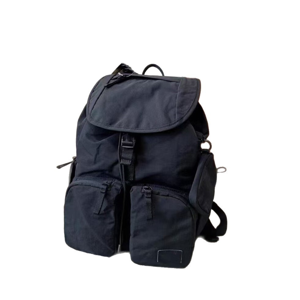 軽量通気性のユニセックス 大容量　バックパック 4色展開