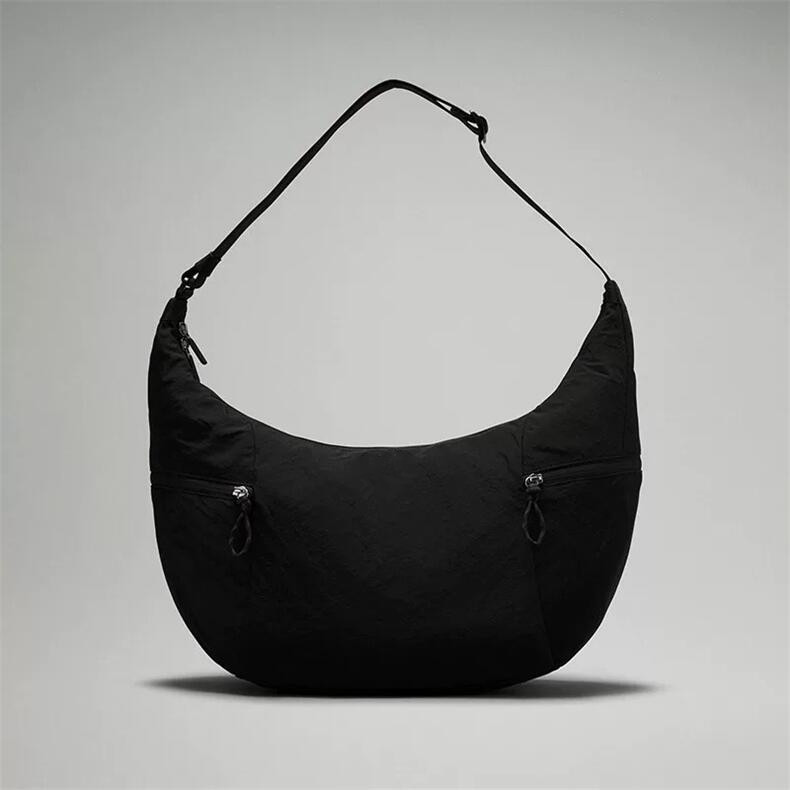 女性用バッグ レディースショルダーバッグ、シンプルでおしゃれなバッグ、新作餃子型バッグ、ヨガレジャーバッグ