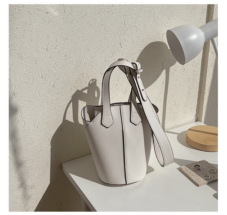 韓国風バッグ レディース ショルダーバッグ/斜め掛けバッグ 大容量 女性用 トートバッグ 調PUバケツバッグ