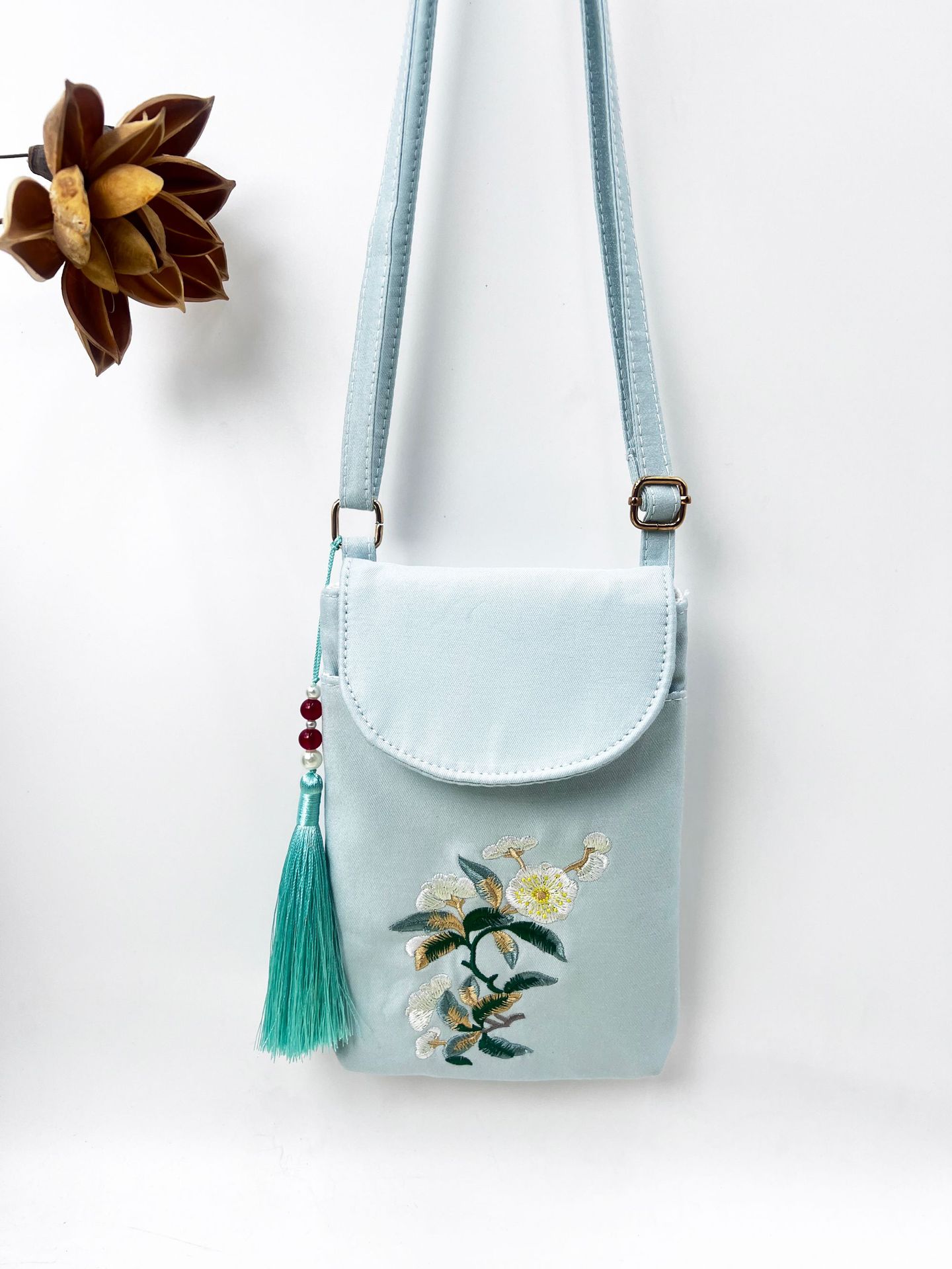  斜め掛け　アジャスター　携帯バッグ　クラシック風　刺繍　子供収納バッグ