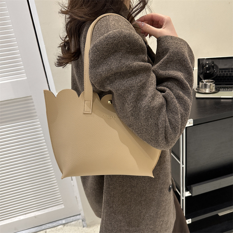 花縁　トートバッグ　レディース　手提げバッグ　ファッション　シボ柄