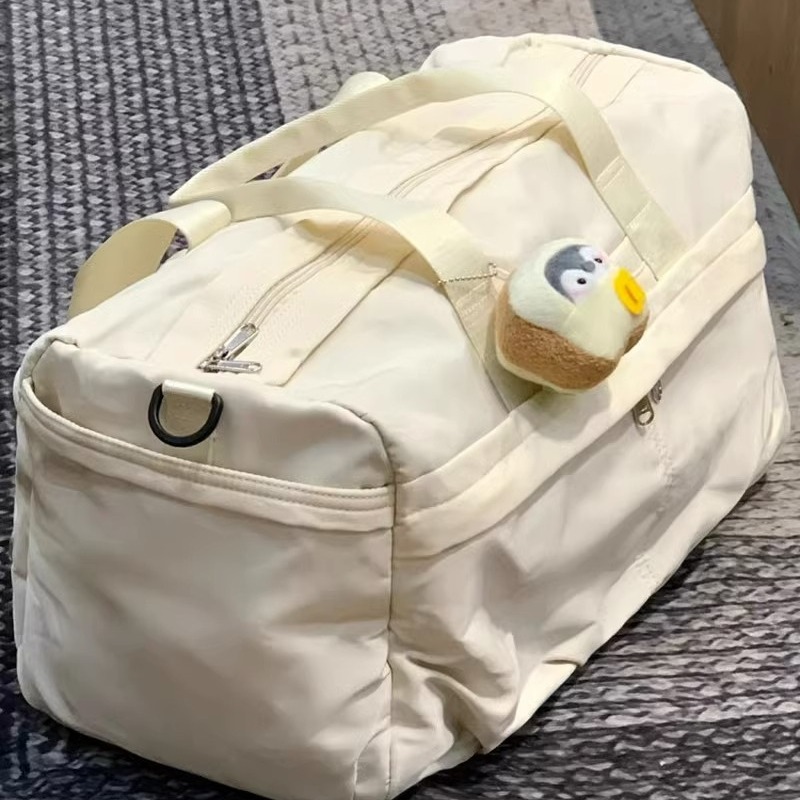 斜め掛け　スポーツバッグ　　旅行　乾湿分離　大容量　外出　収納バッグ