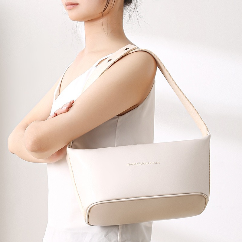 お弁当バッグ　PUレザー　収納袋　保温保冷バッグ　