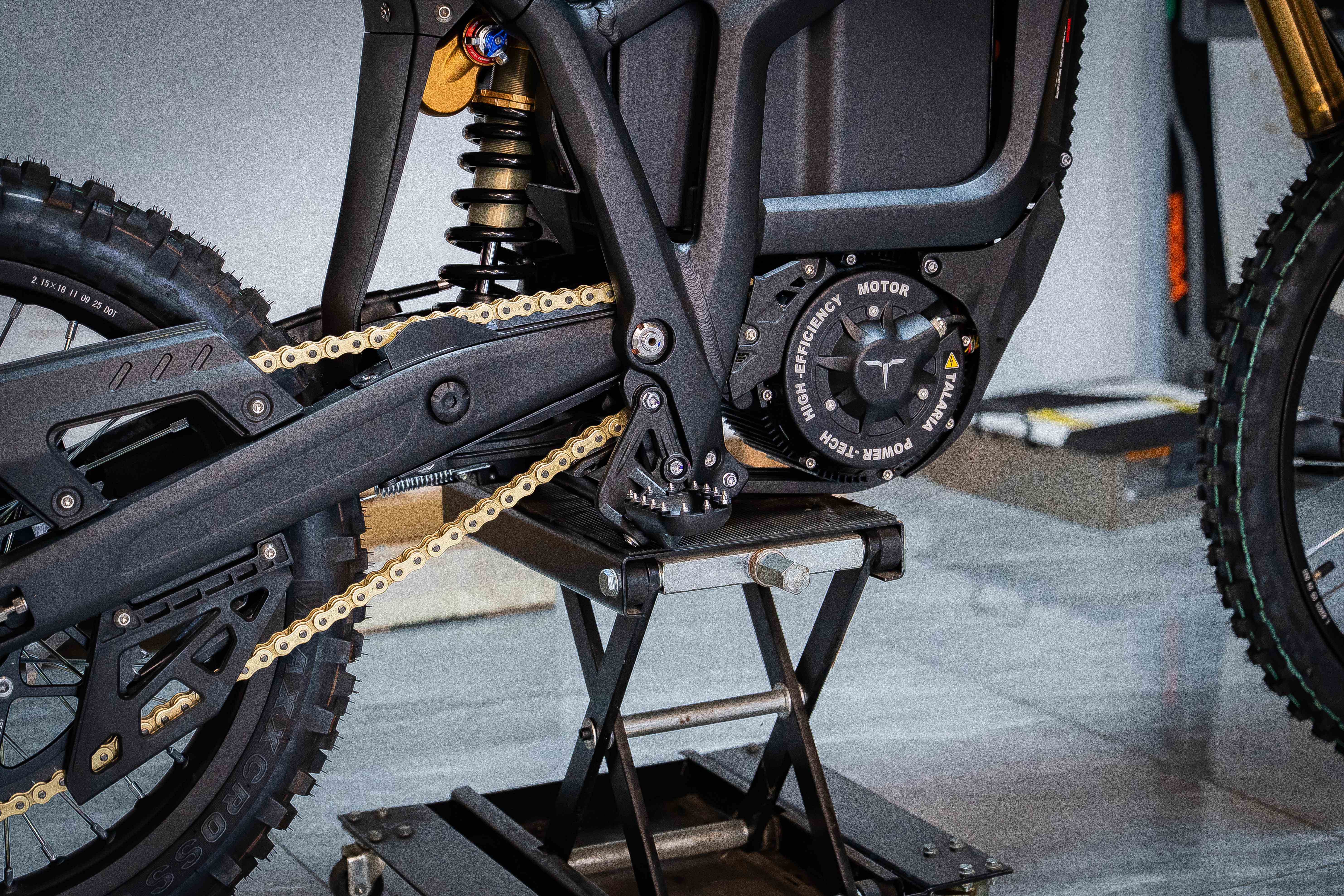 Talaria Komodo 754Nm Torque Powerful Komodo MX 2026 32kw Dirt Bike Electric Off Road Motorcycle 97.2v 45Ah Ready Stock