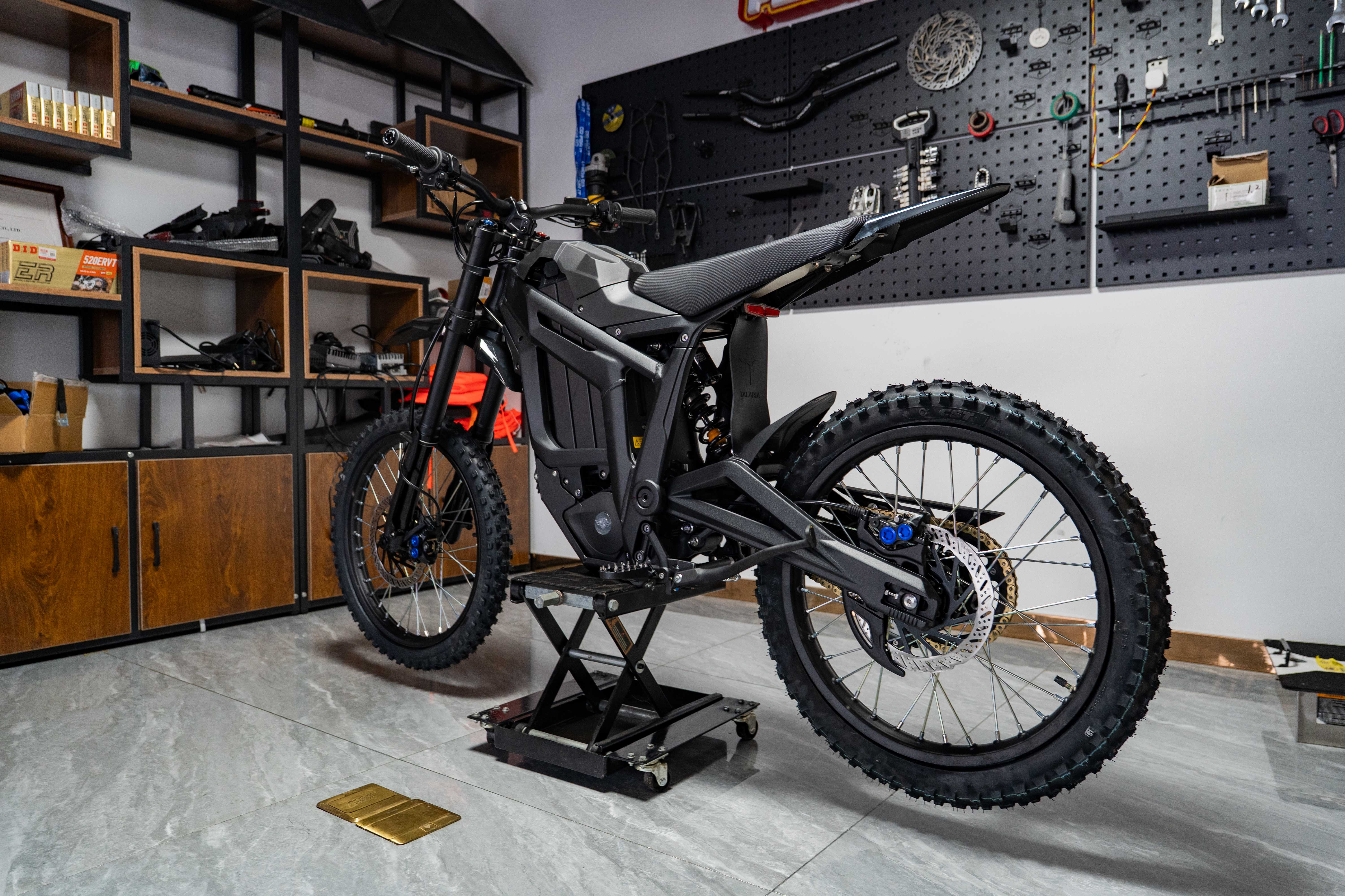 72V 40Ah Talaria MX5 Pro Electric Dirt Bike 13.4kW 500Nm Forged Alloy Frame Dirt Ebike Pit Bike for Adult
