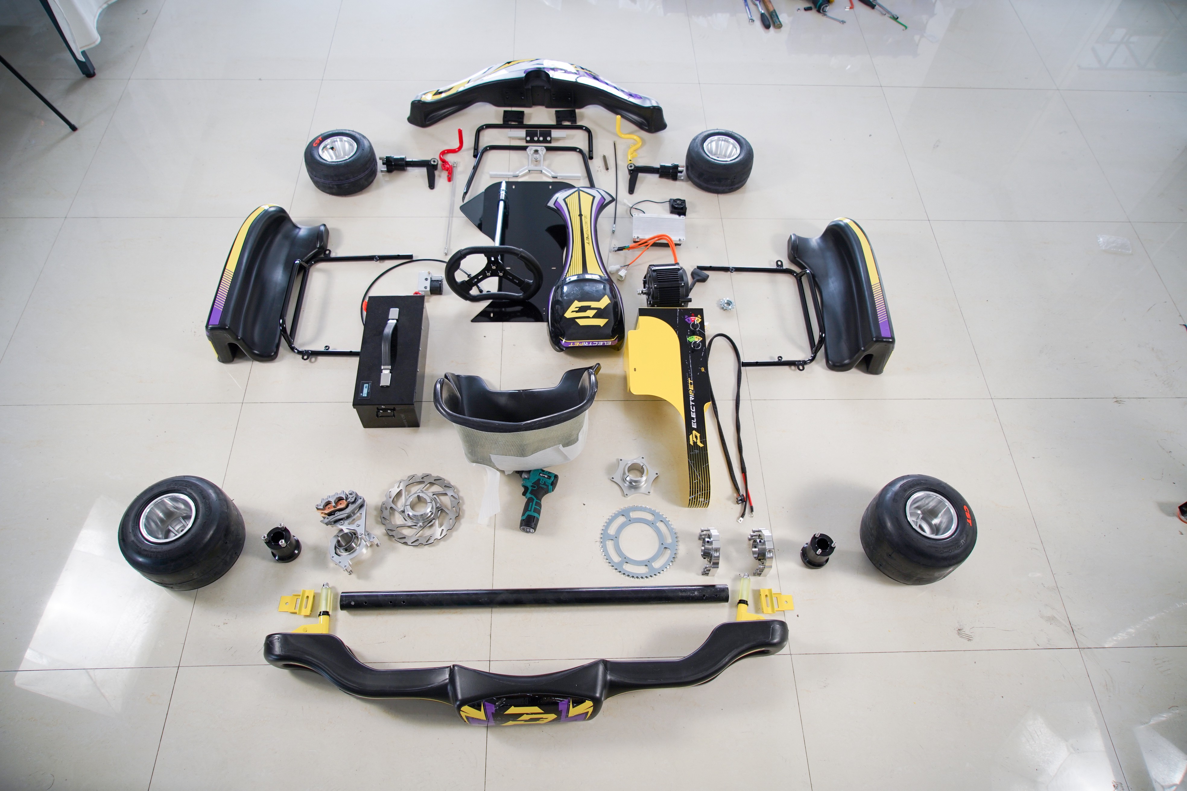 ESU F1-SE Pro Racing Electric Go-Kart – USA Warehouse In Stock, 15kW Peak Power, 72V 50Ah Battery, 220N·m Torque, Boost Mode 90km/h, 2.5H Fast Charging, Off-Road/Pro Kart