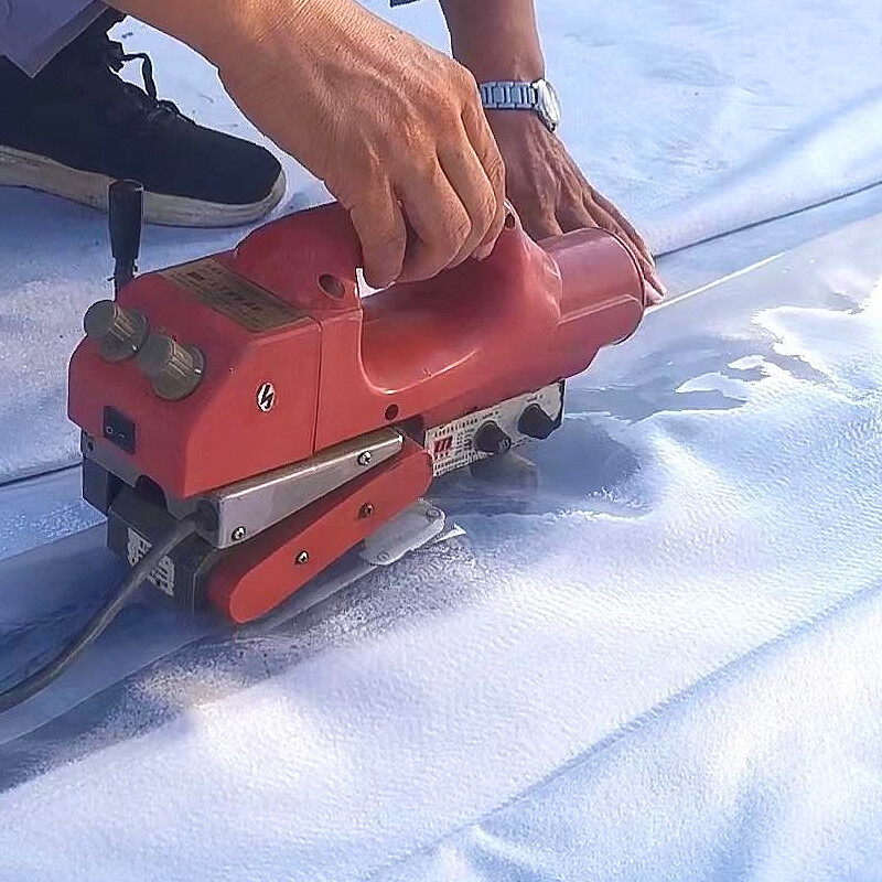 Plastic hot wedge welding machine Geomembrane welding machine