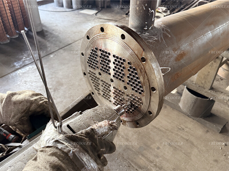Shell And Tube Heat Exchanger Used In Zadra System In Gold Elution