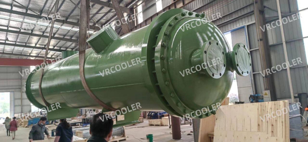 The Role of Shell and Tube Heat Exchangers as Reboilers in Industrial Distillation Systems