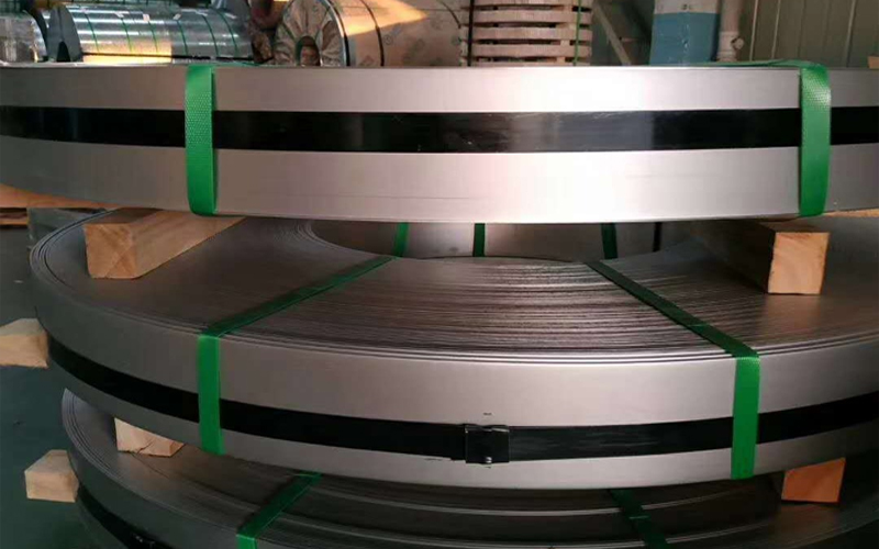 Stainless steel strip