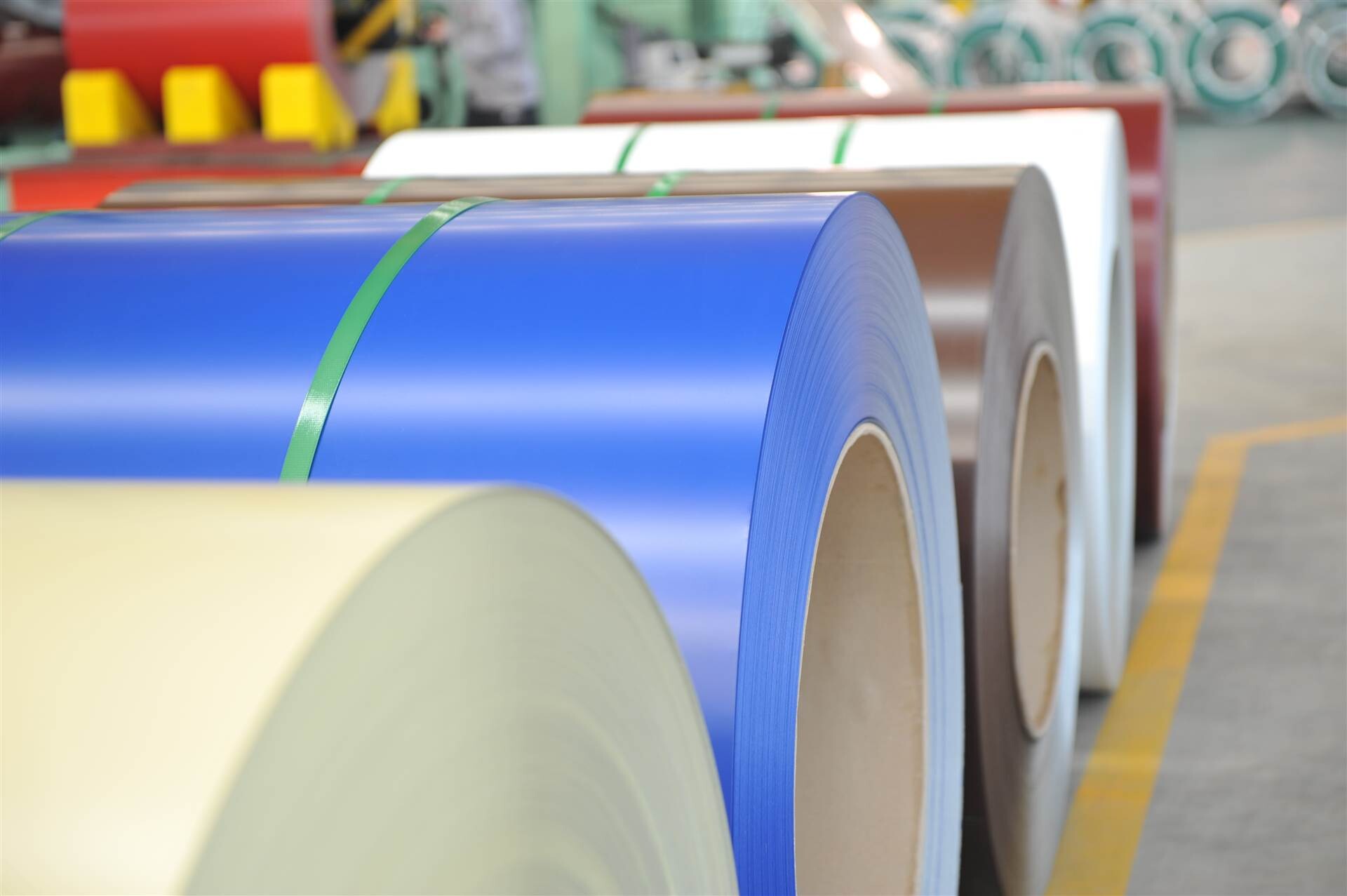 Key Factors Determining the Price of Color-Coated Steel Plates: A Detailed Insight