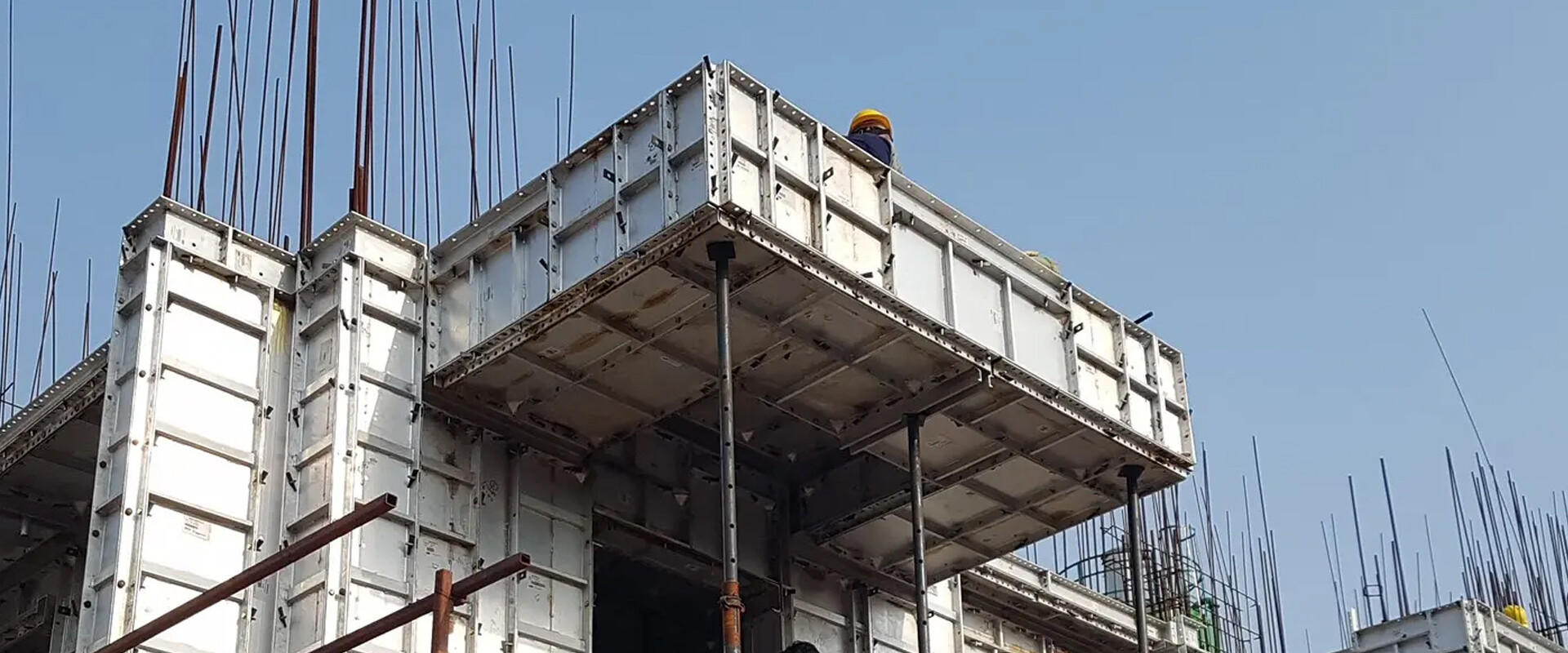 The company has advanced production and product testing equipment.