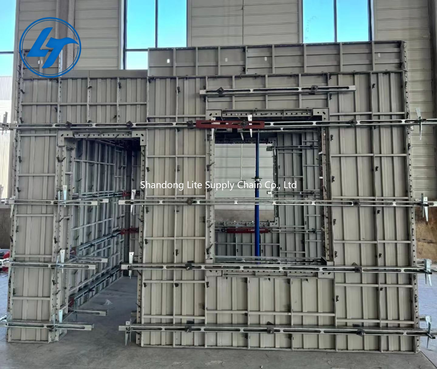 High-strength alloy steel formwork