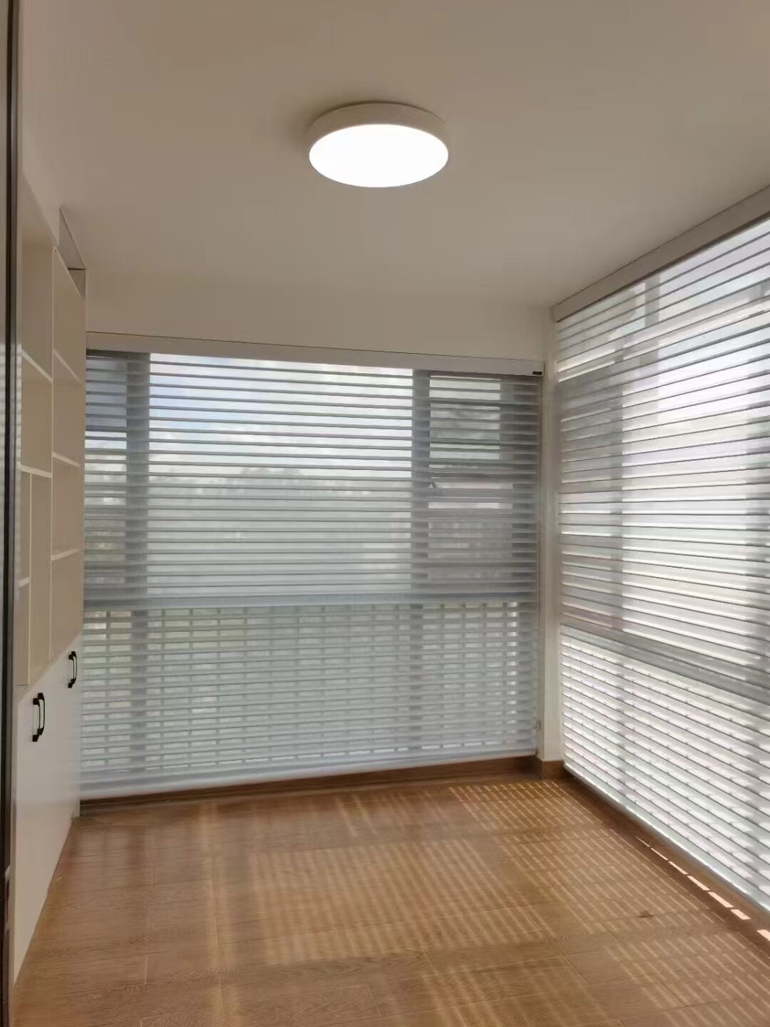 Shangri-la Shades Fabrics: Square Sheer on Back H Series