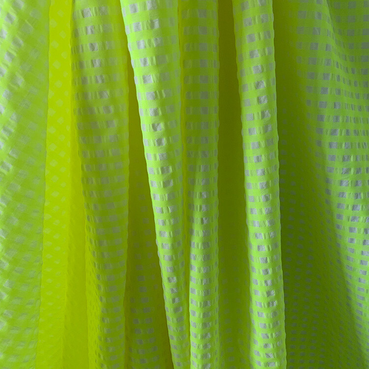 3.jpg Yunfantex Cotton Yarn Dyed Seersucker Hot Selling Breathable Check Plaid Bubble Fabric