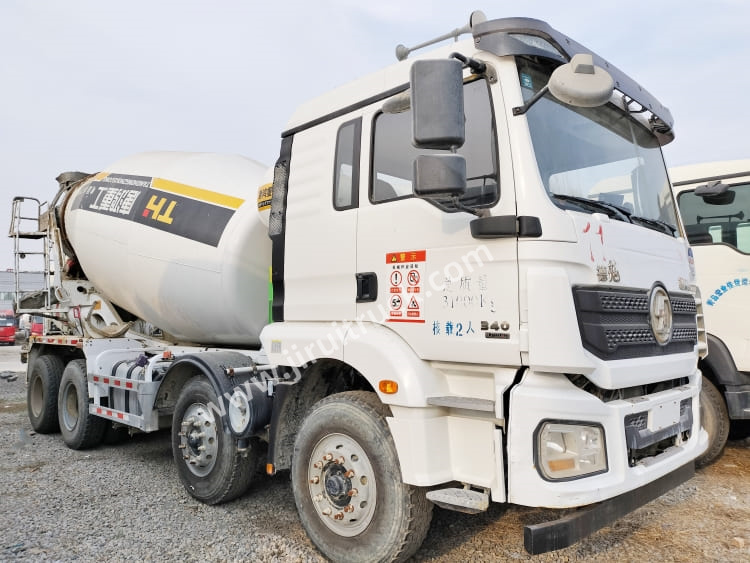 Shacman M3000 mixer truck (6).jpg SHACMAN 8×4 M3000 Mixer Truck