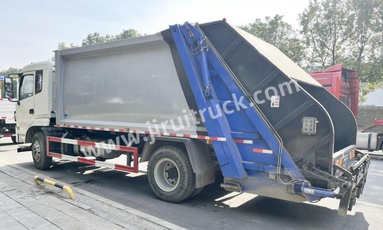 Dongfeng Garbage Truck