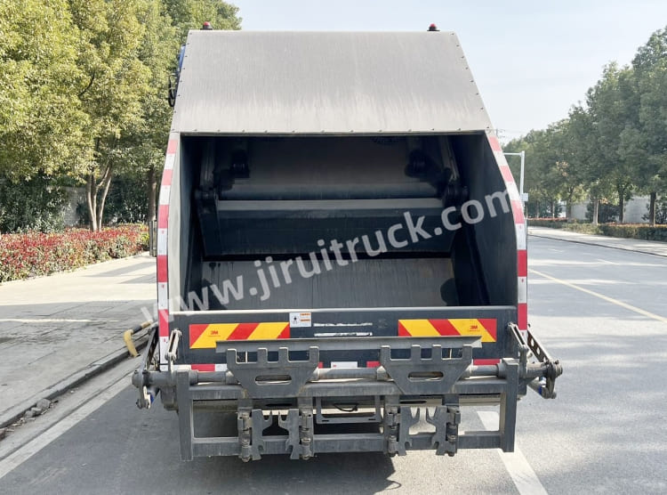 Dongfeng Garbage Truck