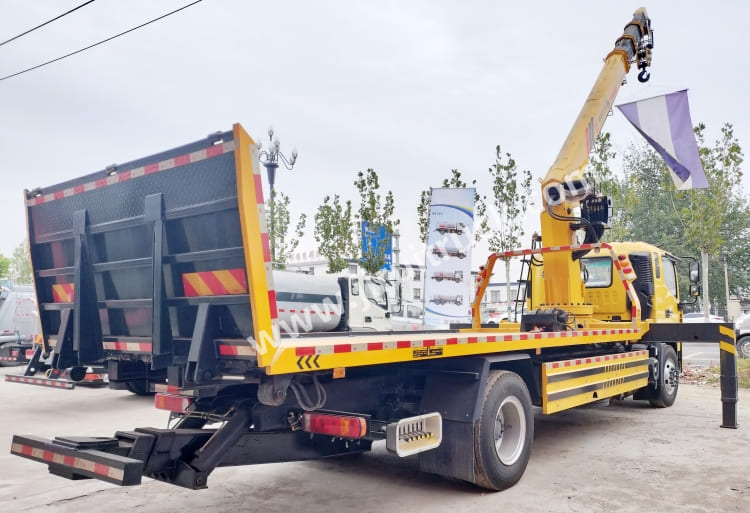 Foton crane cargo truck (4).jpg