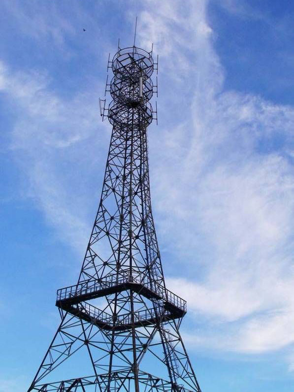 Microwave tower