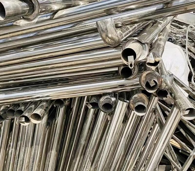 Stainless steel scrap