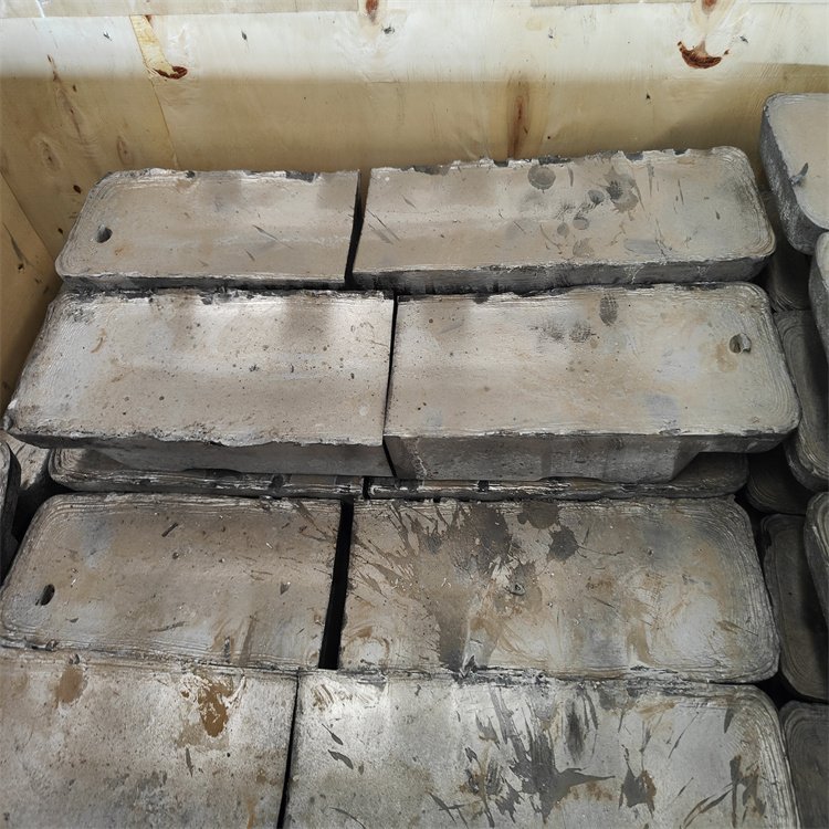 X-ray protection of lead ingots