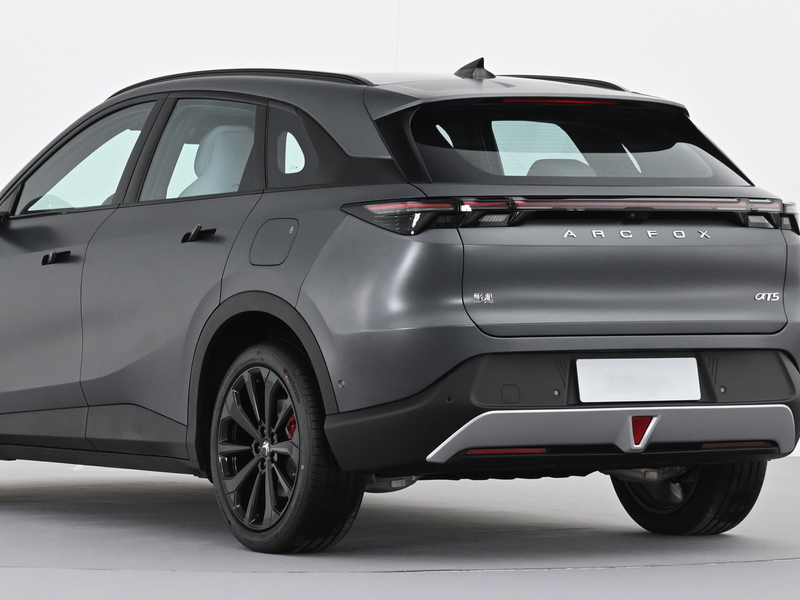 ARCFOX αT5 2024 660 MAX