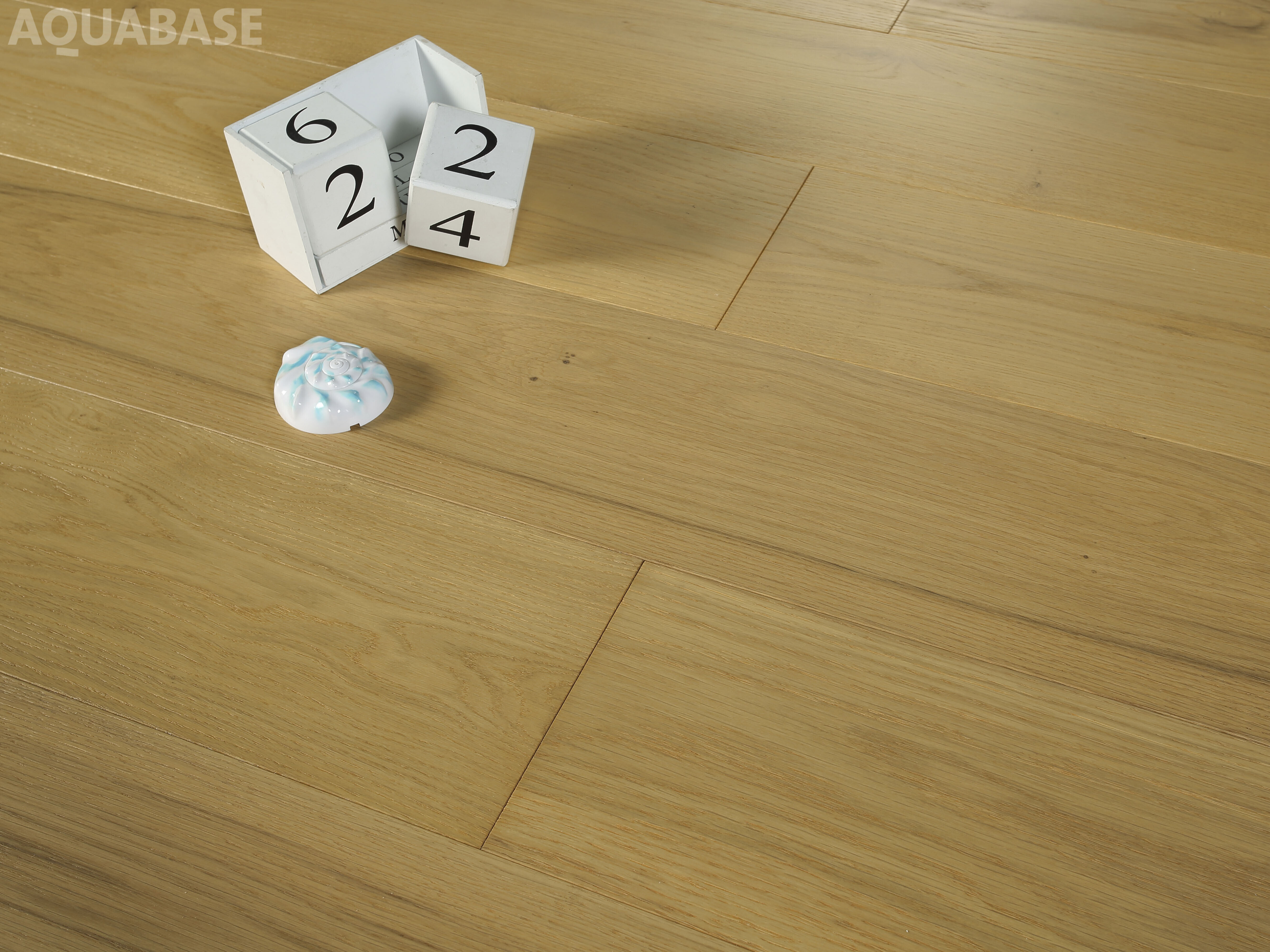 PURE NATURAL-Innovative Oak-Waterproof Hardwood Flooring